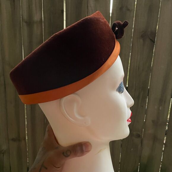 Vintage 50s JACQUES CHAPEAUX AB Rhinestone Detail Fur Velour Hat - Picture 3 of 10